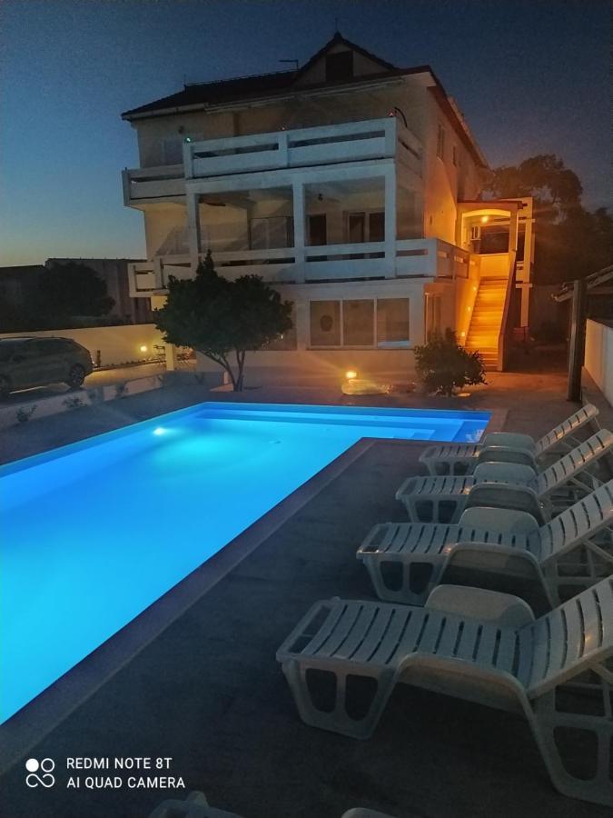 Apartments Mirko&Ana Bibinje Bagian luar foto