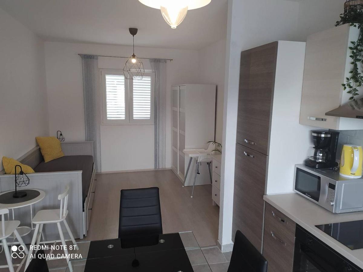 Apartments Mirko&Ana Bibinje Bagian luar foto