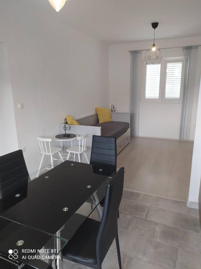 Apartments Mirko&Ana Bibinje Bagian luar foto