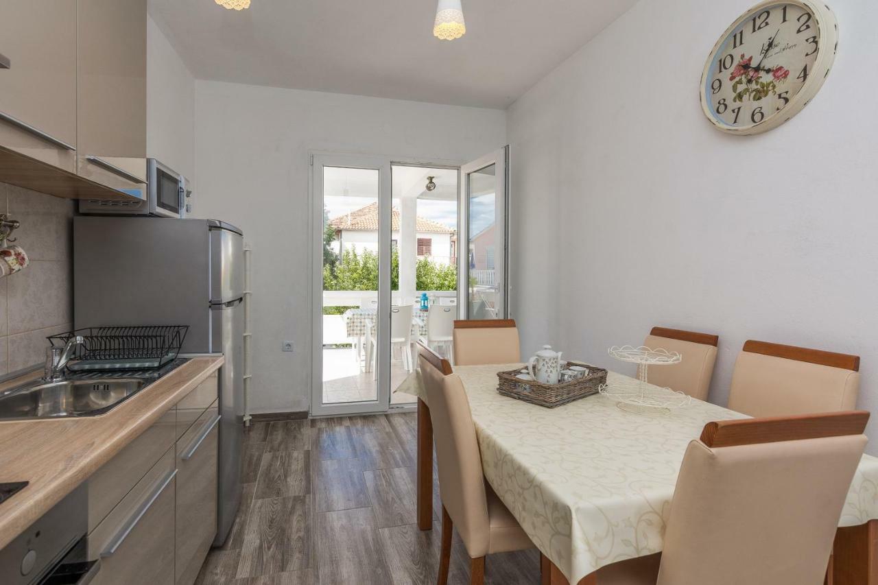 Apartments Mirko&Ana Bibinje Bagian luar foto