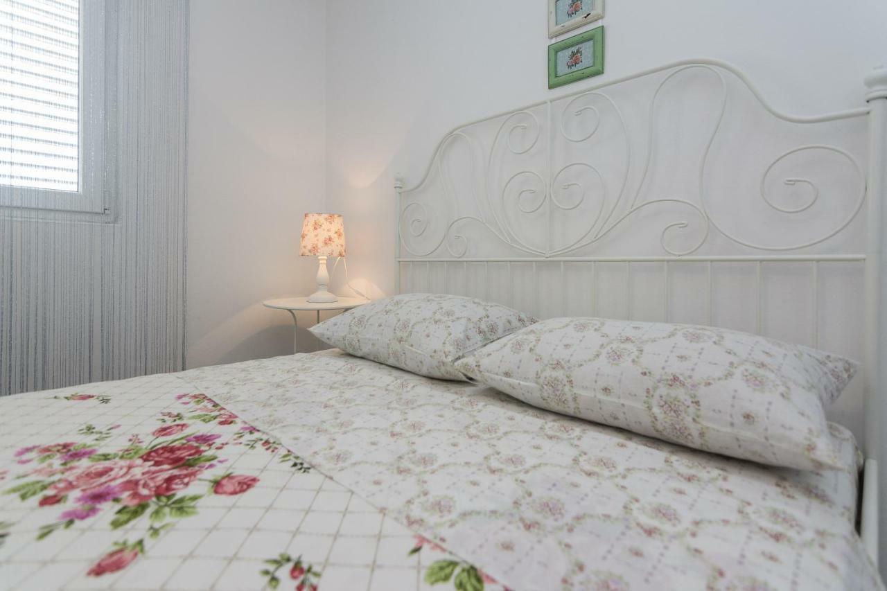 Apartments Mirko&Ana Bibinje Bagian luar foto
